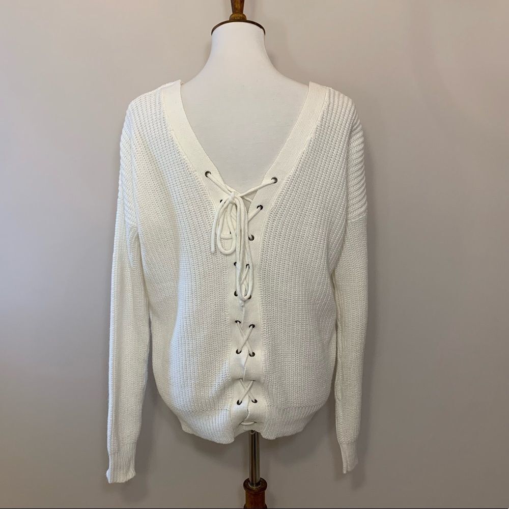 Cloth RD white vneck sweater lace up back small